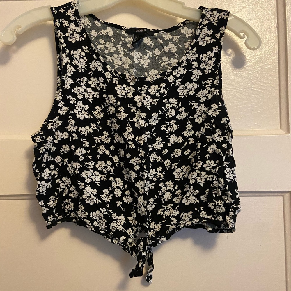 Crop top